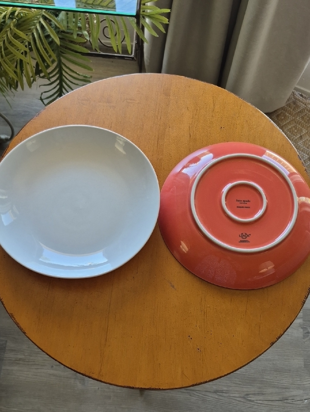 kate spade x Lenox Summer Circle Coral and White 9" Salad/pasta Bowls- Set of 2